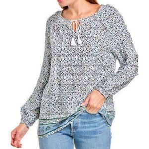 🛍Beachlunchlounge Tassel Tie Neckline Top